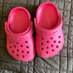 Size 3 pink crocs